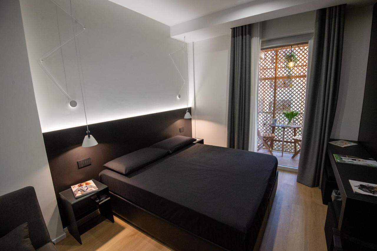 Contemporaneamente 147 - Modern & Comfort Rooms Μπάρι Εξωτερικό φωτογραφία