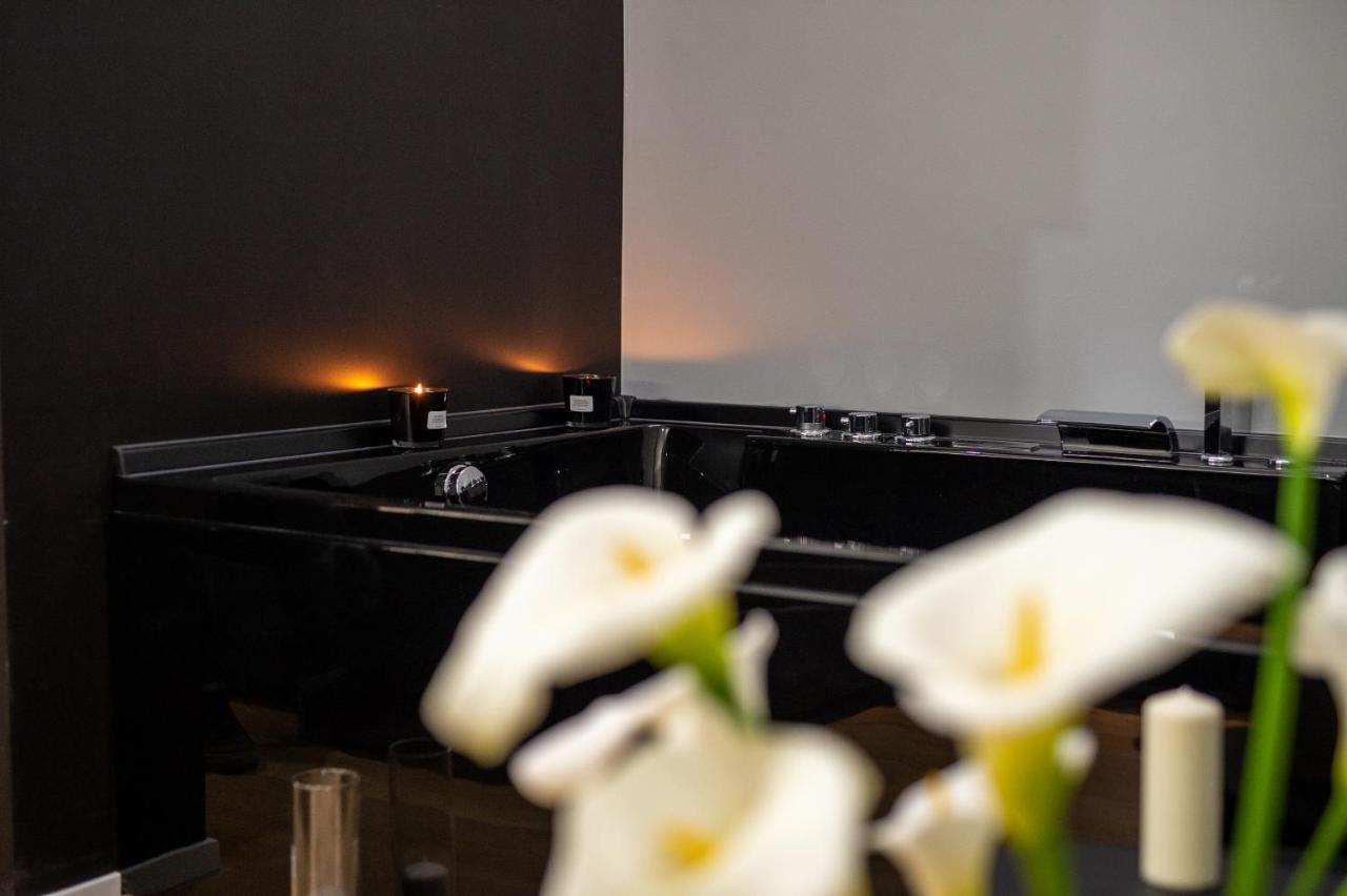 Contemporaneamente 147 - Modern & Comfort Rooms Μπάρι Εξωτερικό φωτογραφία