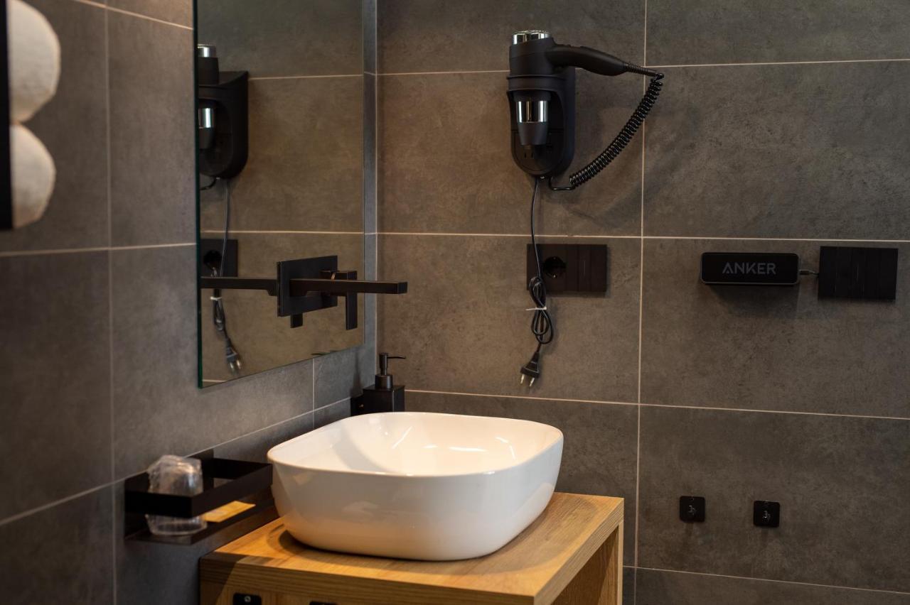 Contemporaneamente 147 - Modern & Comfort Rooms Μπάρι Εξωτερικό φωτογραφία