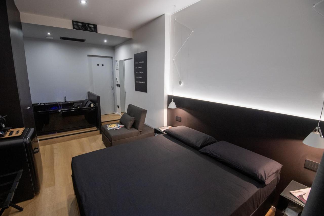 Contemporaneamente 147 - Modern & Comfort Rooms Μπάρι Εξωτερικό φωτογραφία